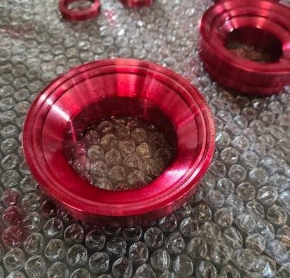 Metal seated valve seat